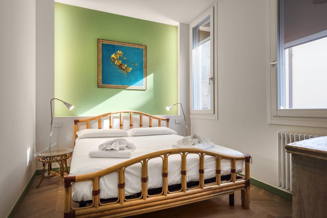 Flats4Rent Carla'S Apartments ヴェローナ エクステリア 写真