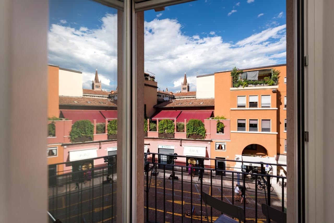 Flats4Rent Carla'S Apartments ヴェローナ エクステリア 写真